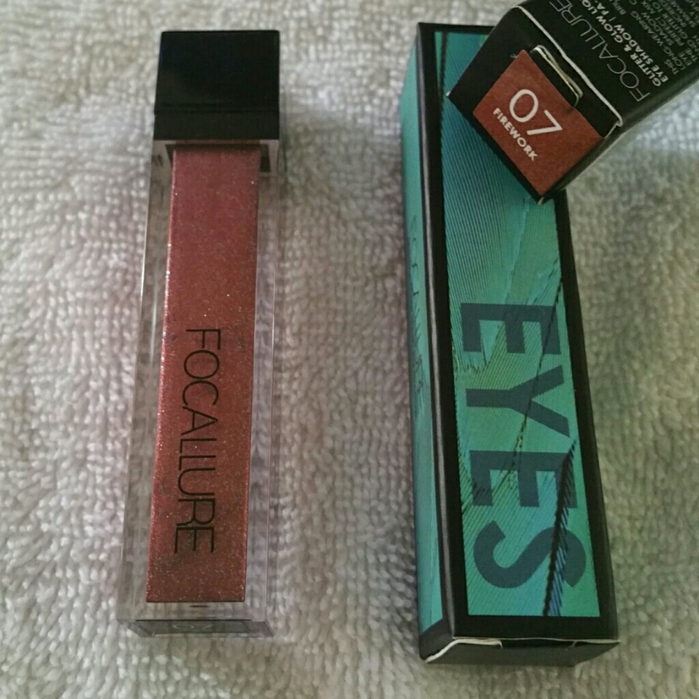 NEW Focallure Glitter Liquid Eyeshadow #07 - Picture 3 of 4